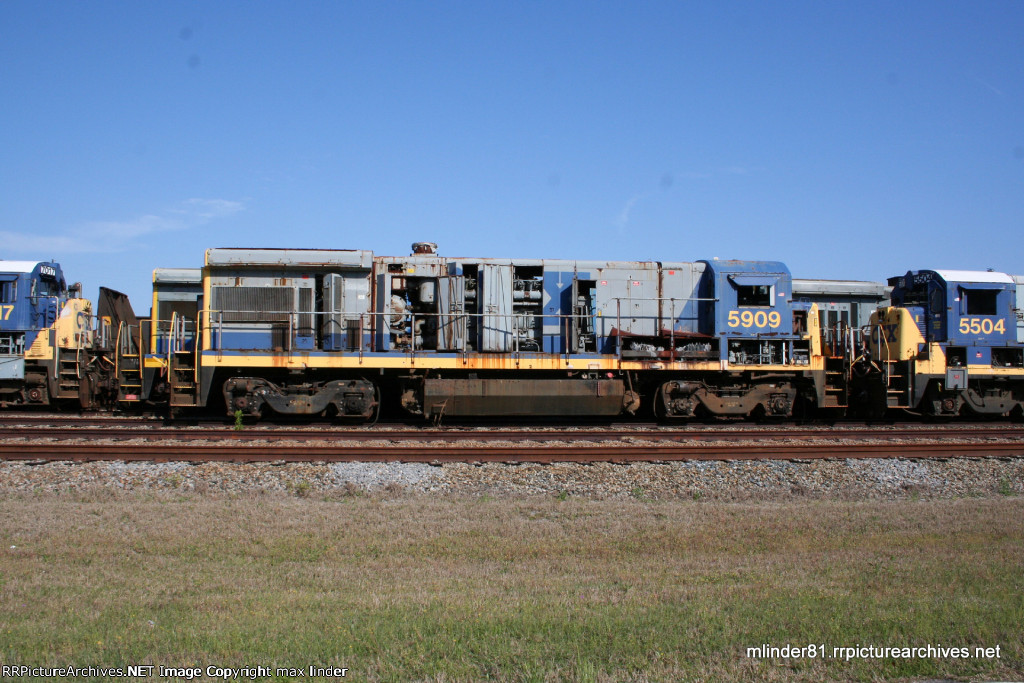 CSX 5909